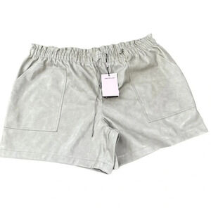 Avec Les Filles Faux-Ever Leather Shorts in Cream Scrunched Waist Size 2X NWT